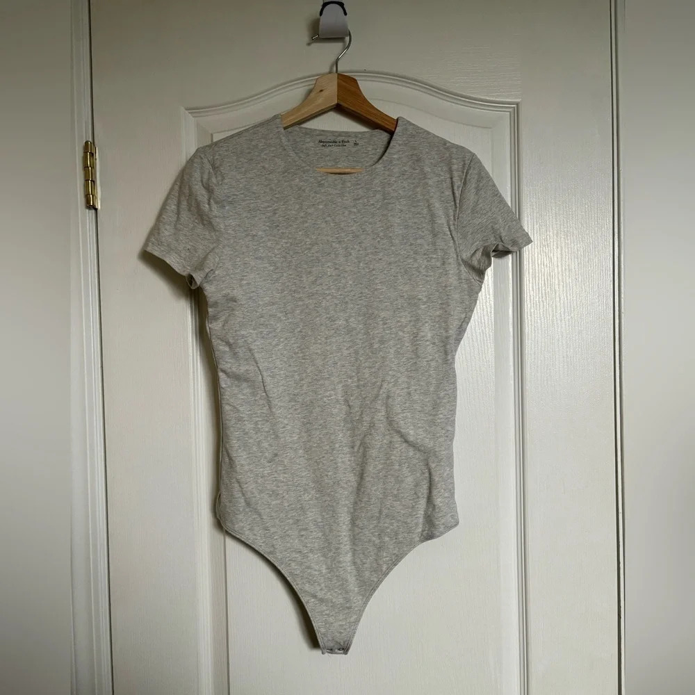 ABERCROMBIE Seamless Bodysuit - Picture 6 of 10